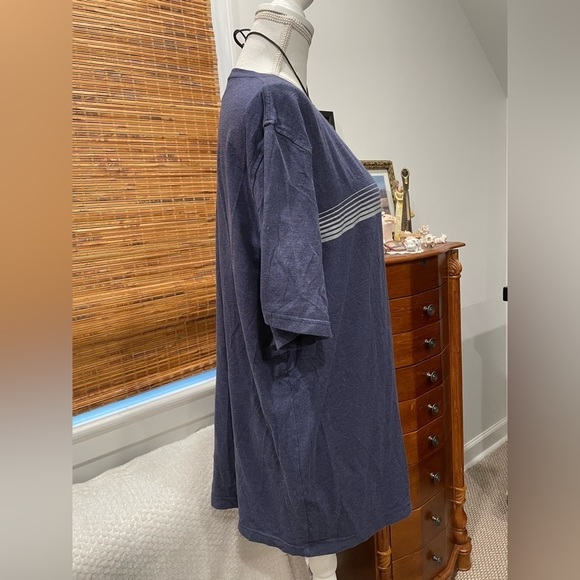 UNDER ARMOUR TEE - Picture 2 of 5